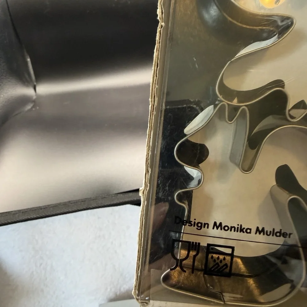IKEA DROMMAR Woodland animal 6 Piece stainless steel cookie cutter set